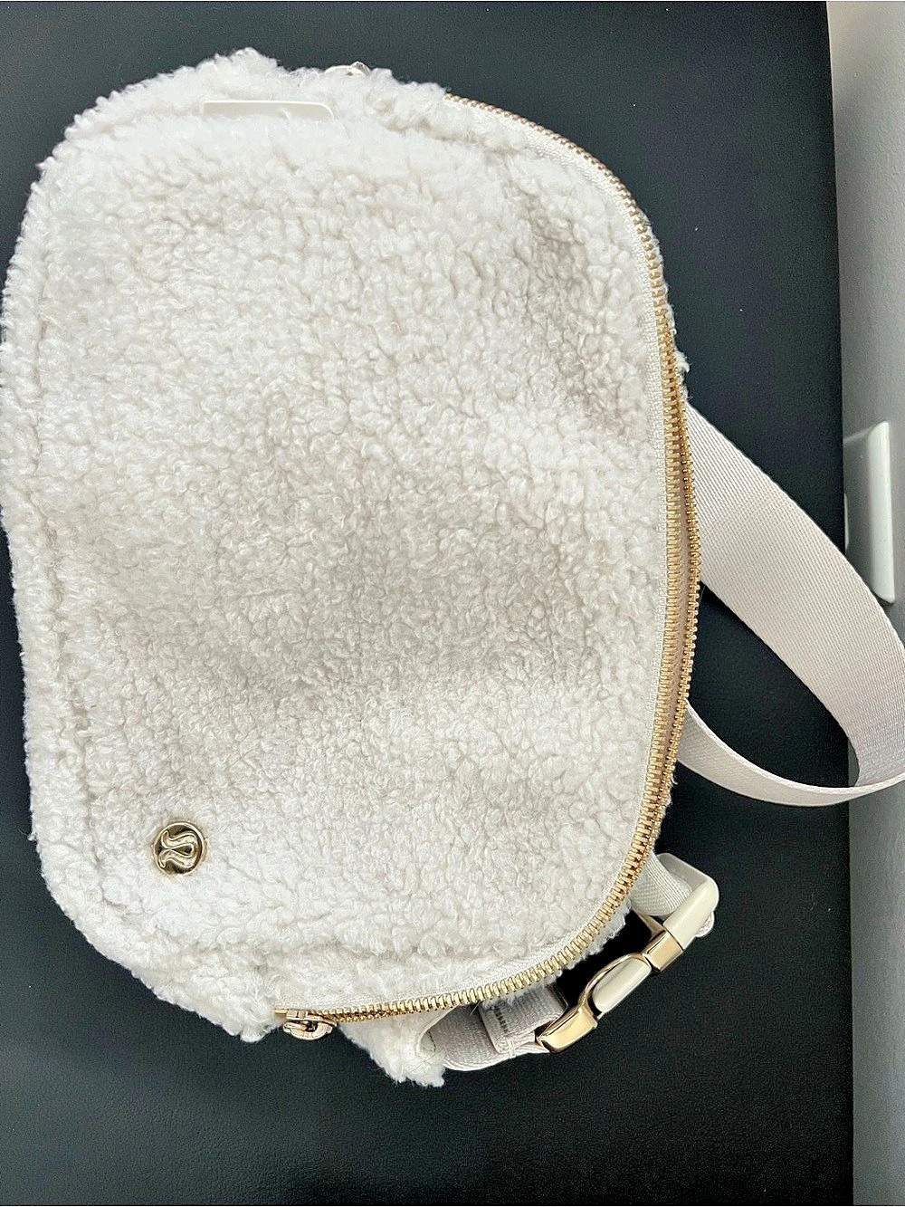 lululemon Everywhere Belt Bag *Fleece Sherpa Crossbody White